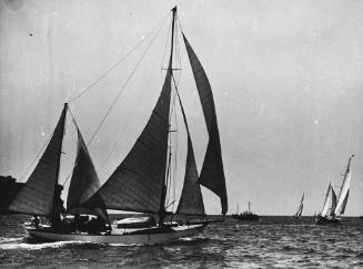 WAYFARER at the start of the 1945 Sydney to Hobart race, sailing out the heads with the small f…