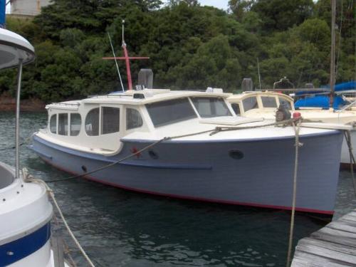 WARATAH in its marina berth in 2007 and showing a typical Williams style of superstructure.