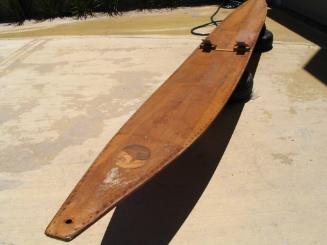 The Swanbourne Nedlands wooden ski has a very simple shape typical of the early 1950s.